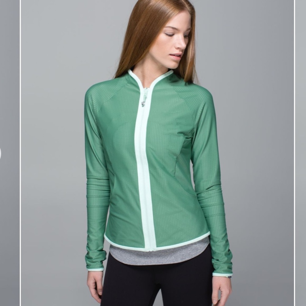 LULULEMON Find your Bliss reversible jacket Sz 8